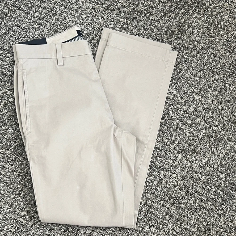 NWT Banana Republic Gavin Beige Chinos 27x30. Was $59